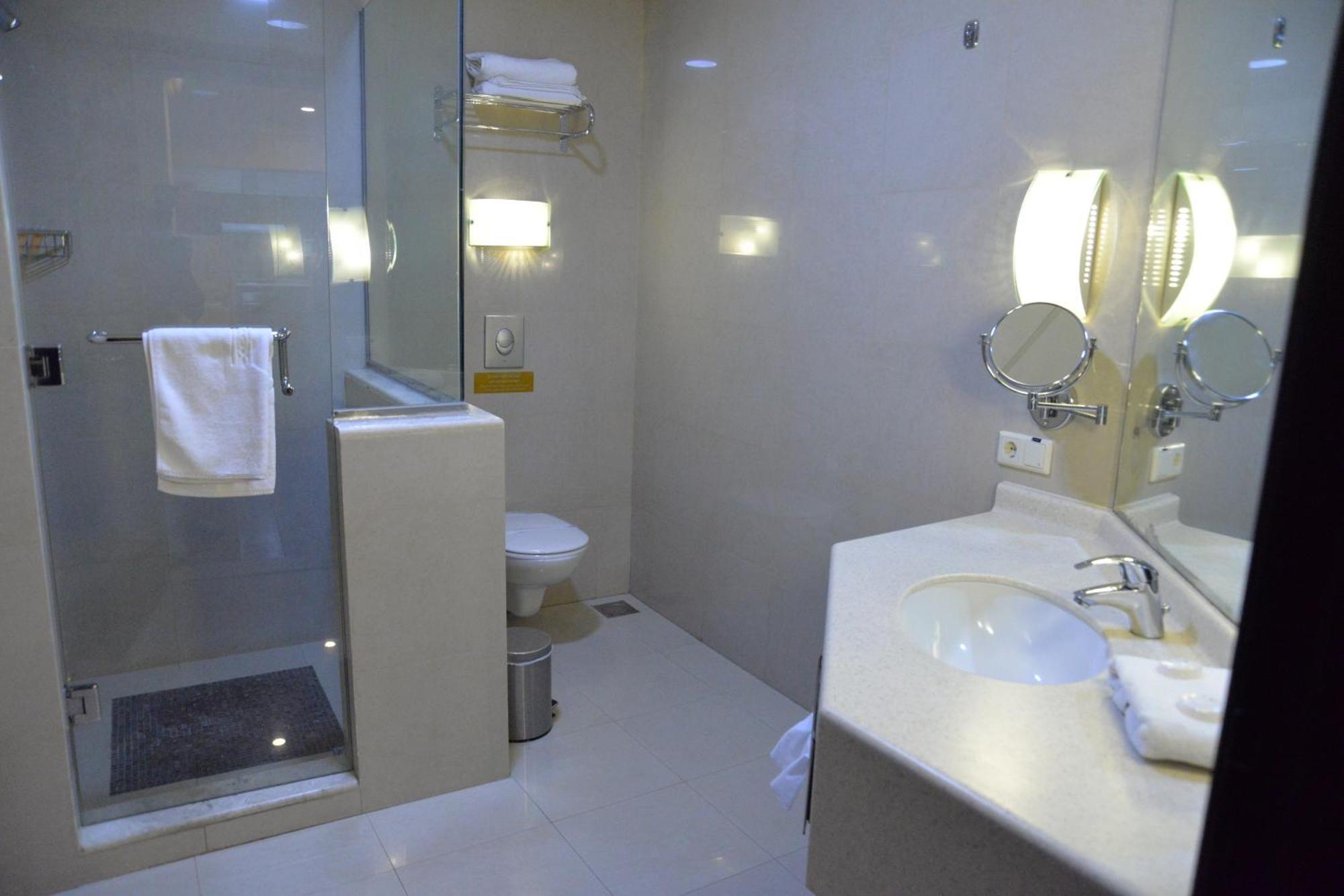 The Palace Suites Al Khobar Exterior foto