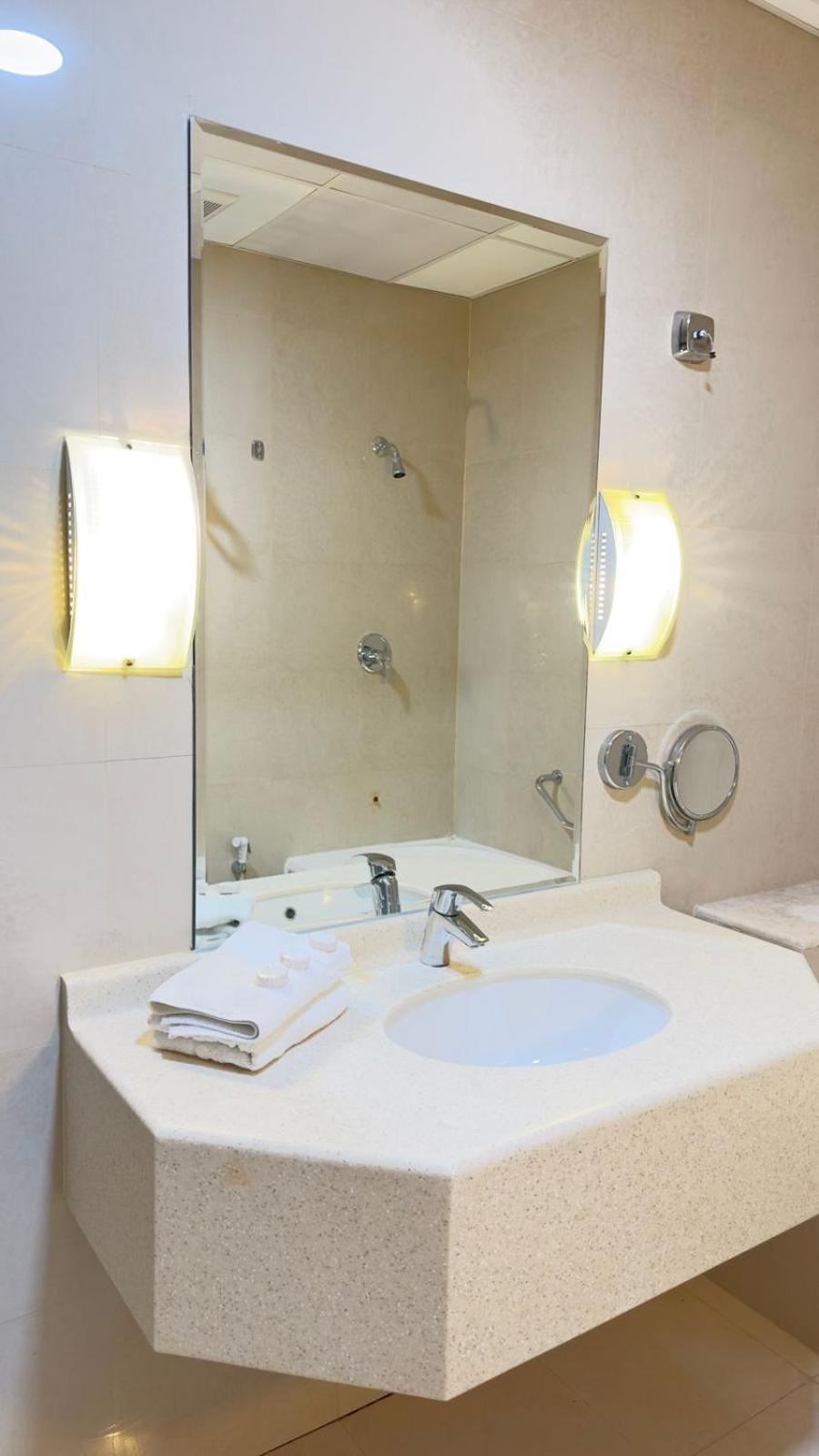The Palace Suites Al Khobar Exterior foto